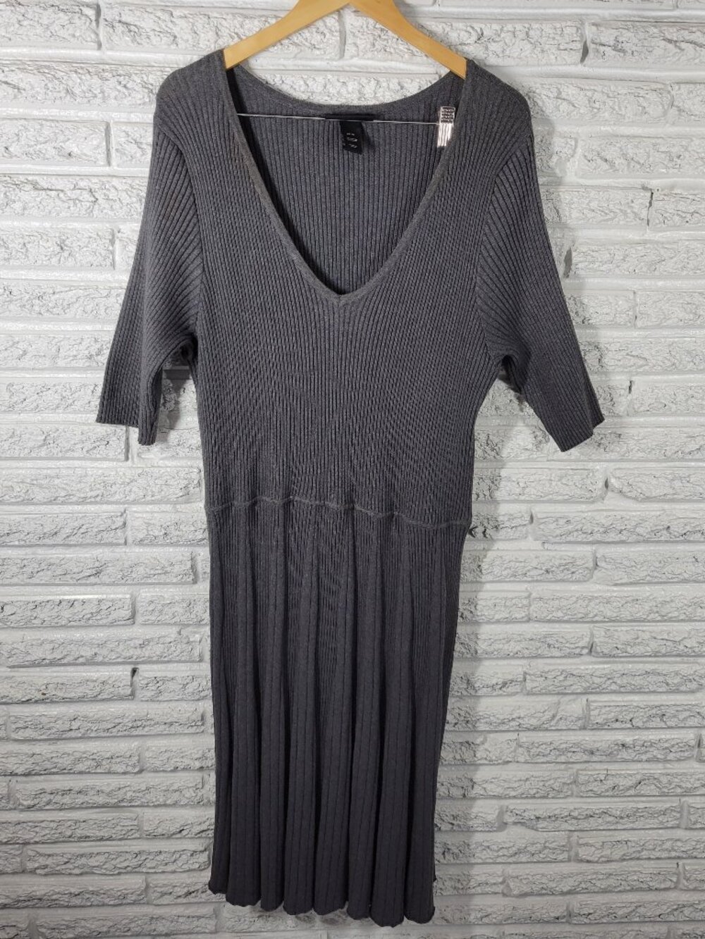 Lane Bryant 26/28 Plus Size Gray Sweater Dress V Neck Knee Length Cotton SWE124E